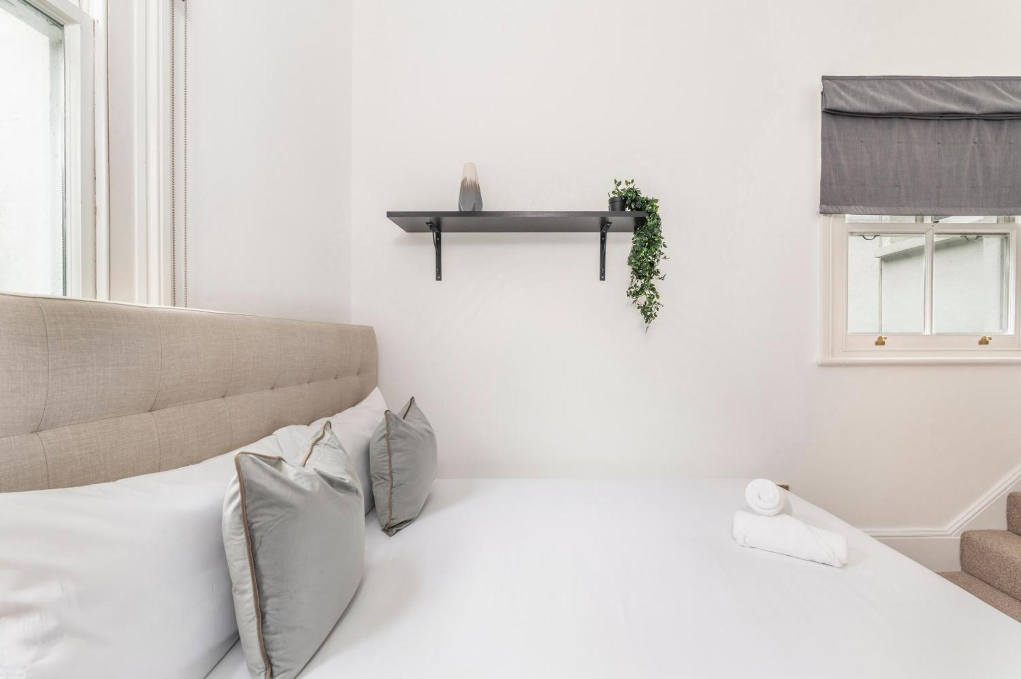 Luxury 2 Bedroom Walk To Earls Court In 2 Minutes Appartement Londres